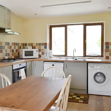 بيت للعطل The Coach House *